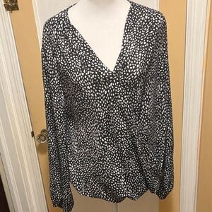 INC International Concepts Black and White Blouse NWT